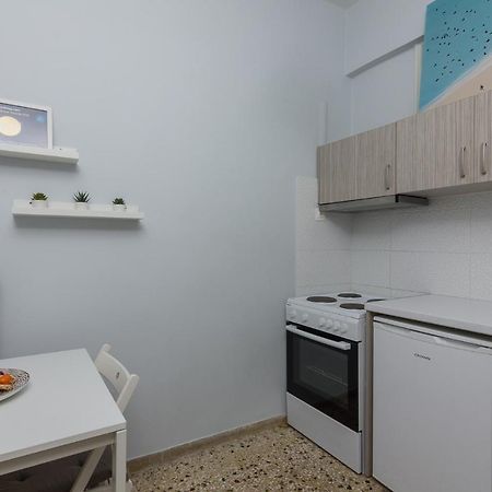 Kerameikos Metro Apartment For 4 Athens Exterior photo